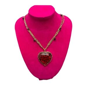 Betsey Johnson Vintage Y2K necklace. Excellent Condition.